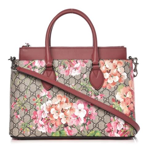 GUCCI GG Supreme Monogram Blooms Small Zip 